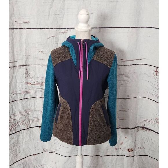 Title nine Jackets & Blazers - Title Nine Beaten Path Hooded Jacket Size Small